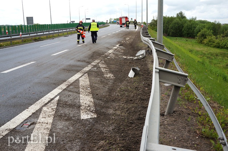 Węzeł Wschód: volkswagenem w barierę zdjęcie nr 87336