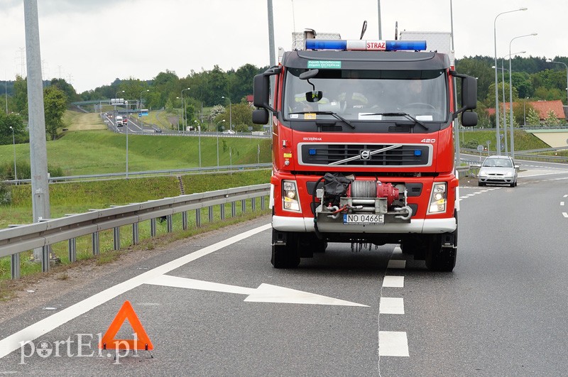 Elbląg Węzeł Wschód: volkswagenem w barierę