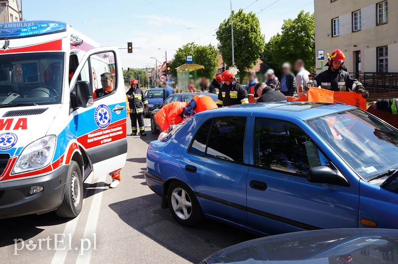 Groźny wypadek na Bema zdjęcie nr 87499