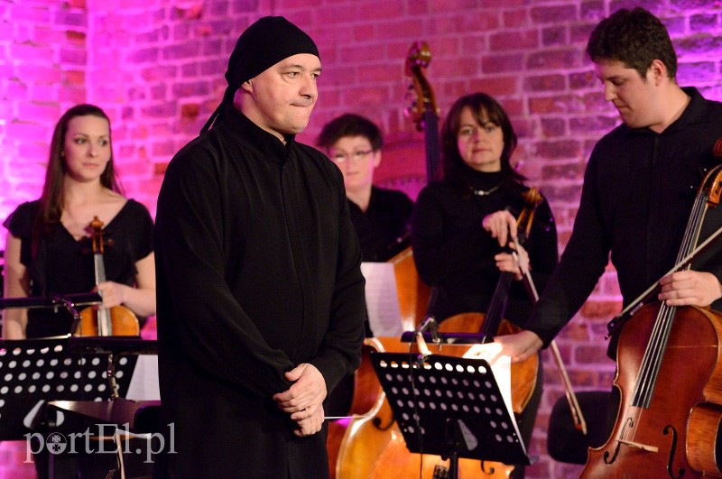 Elbląg o zmierzchu, czyli EOK i chłopak z gitarą zdjęcie nr 87557