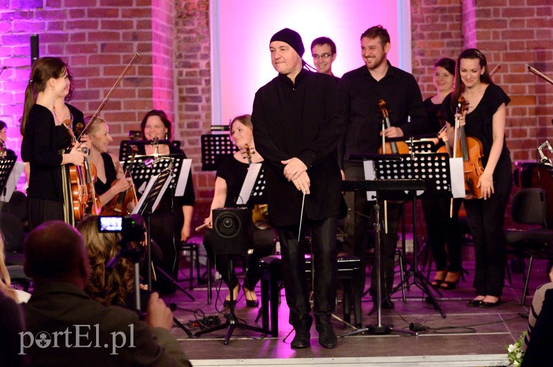 Elbląg o zmierzchu, czyli EOK i chłopak z gitarą zdjęcie nr 87553