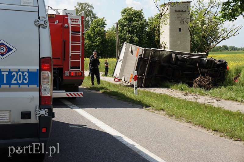 Kazimierzowo: ciężarówką w drzewo zdjęcie nr 87842