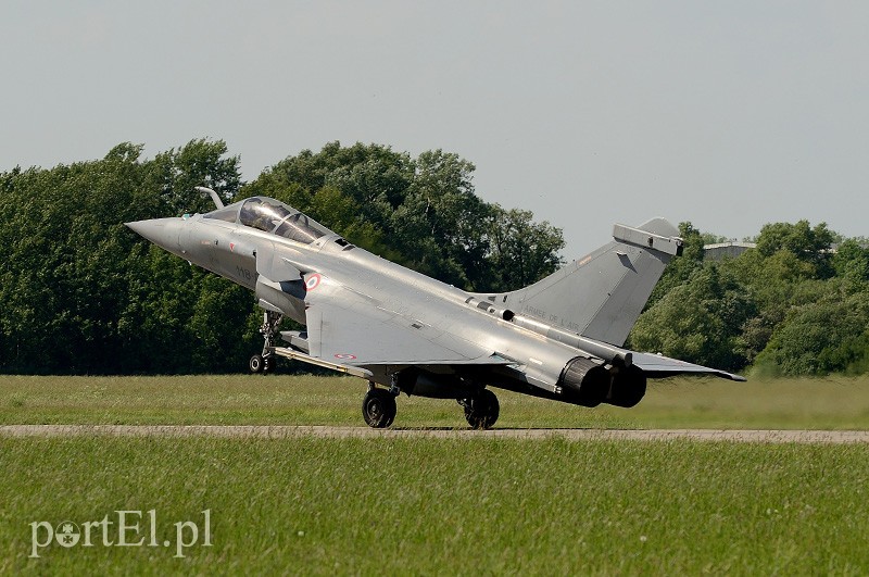 MiG-i i Rafale nad Królewem Malborskim zdjęcie nr 87911