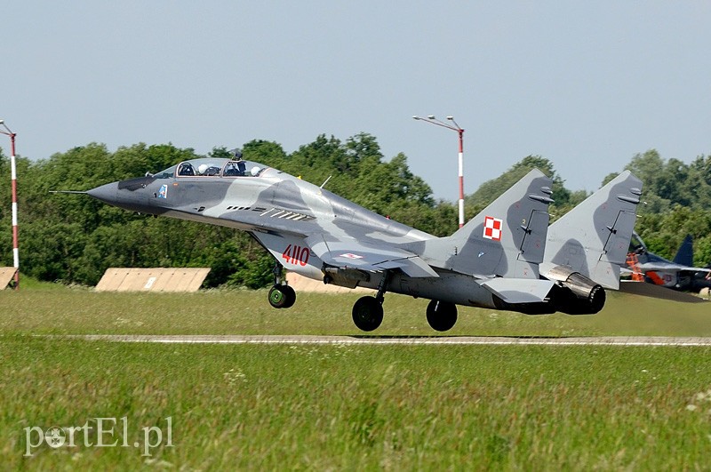 MiG-i i Rafale nad Królewem Malborskim zdjęcie nr 87888