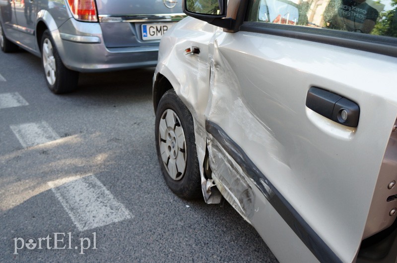 Groźne zderzenie na Grottgera zdjęcie nr 88023