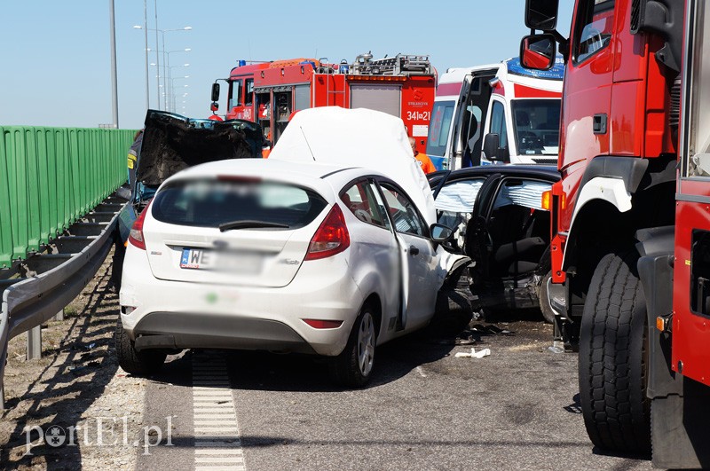 Wypadek na obwodnicy: dwie osoby ranne zdjęcie nr 88302