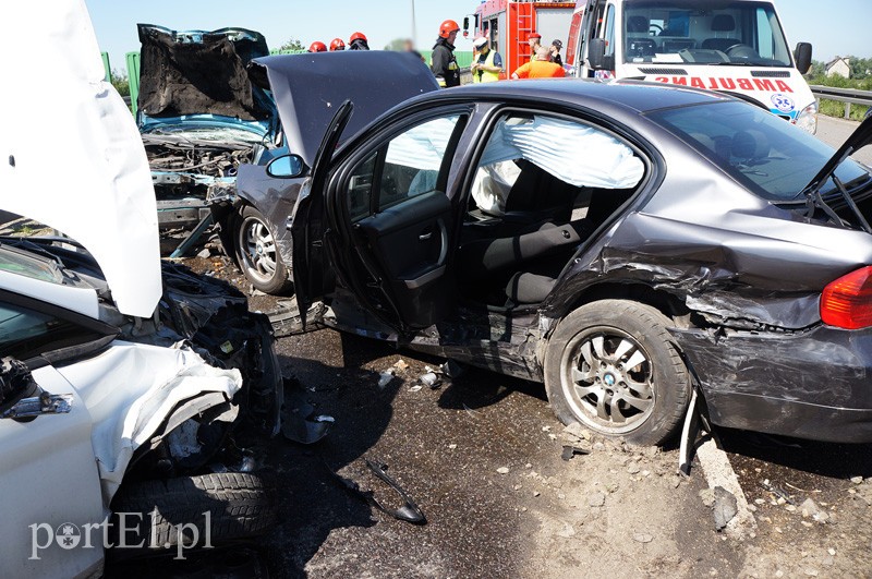 Wypadek na obwodnicy: dwie osoby ranne zdjęcie nr 88303