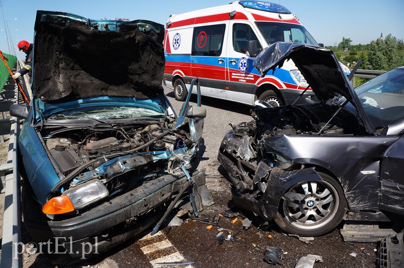Wypadek na obwodnicy: dwie osoby ranne zdjęcie nr 88312