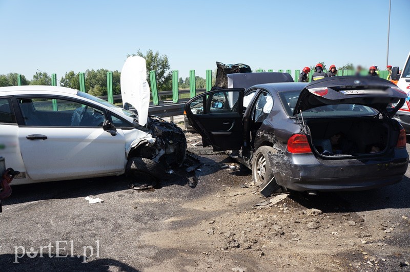 Wypadek na obwodnicy: dwie osoby ranne zdjęcie nr 88305