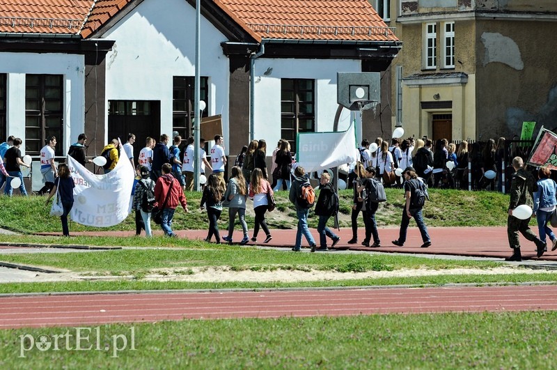 Ta młodzież nie chce palić zdjęcie nr 88520