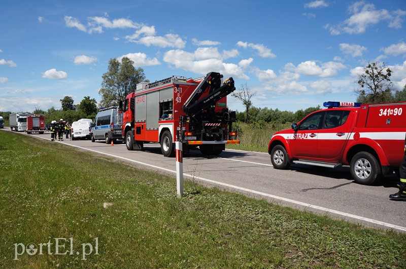 Czołowe zderzenie na drodze nr 22 zdjęcie nr 89729