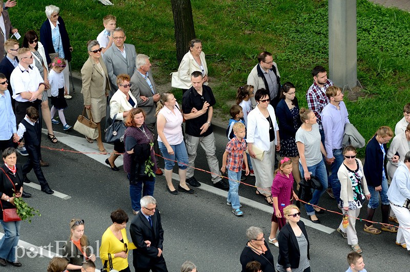 Największa procesja przeszła w centrum Elbląga zdjęcie nr 89879