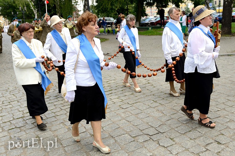 Największa procesja przeszła w centrum Elbląga zdjęcie nr 89846