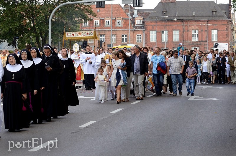 Największa procesja przeszła w centrum Elbląga zdjęcie nr 89850