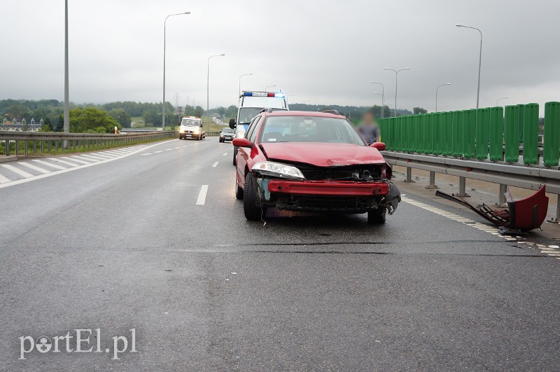 Drogi zalane olejem z uszkodzonego kombajnu zdjęcie nr 90087