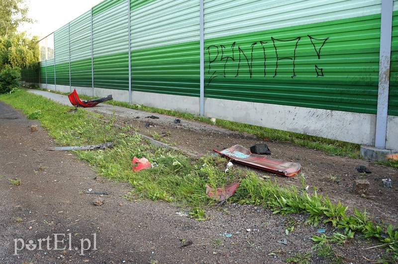 Groźny wypadek w Kazimierzowie zdjęcie nr 90615