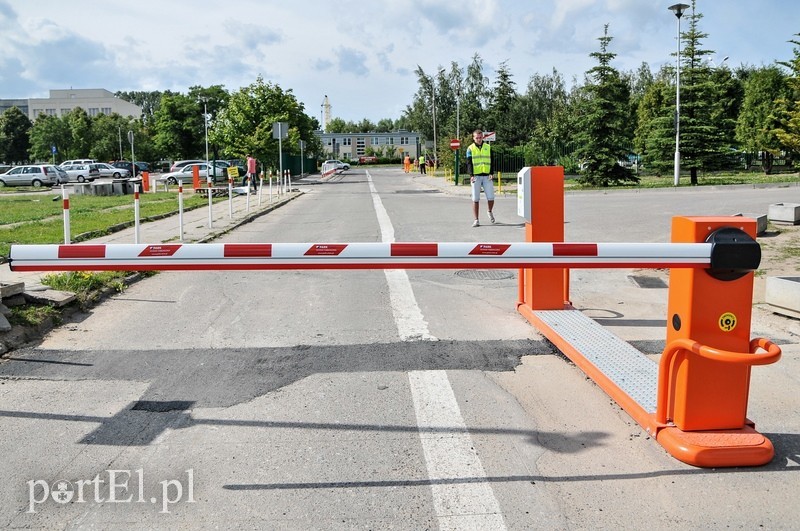 Przed szpitalem zaparkujesz, ale musisz zapłacić zdjęcie nr 90807