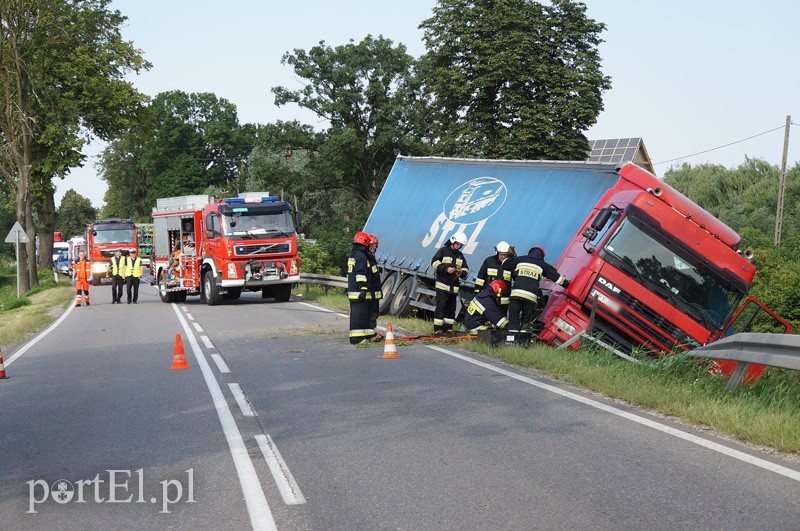 Groźne zderzenie w Szopach zdjęcie nr 91172