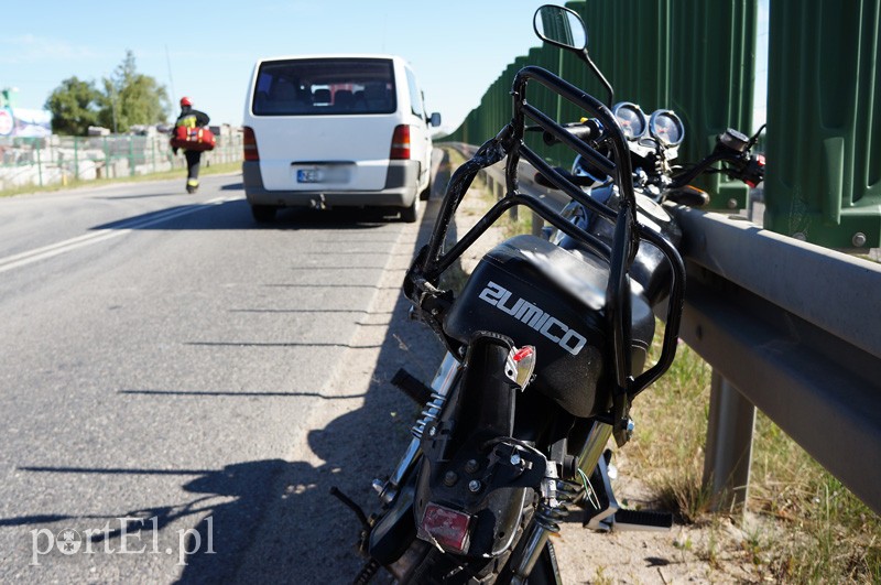 Wypadek w Nowinie: ranny motorowerzysta w szpitalu zdjęcie nr 91228