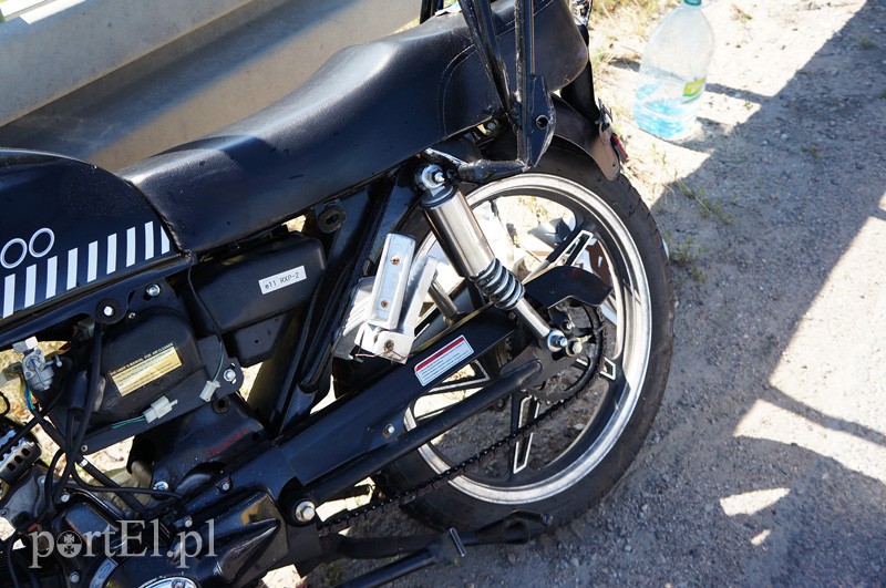 Wypadek w Nowinie: ranny motorowerzysta w szpitalu zdjęcie nr 91225