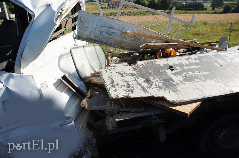 Groźne zderzenie na S7 zdjęcie nr 91279