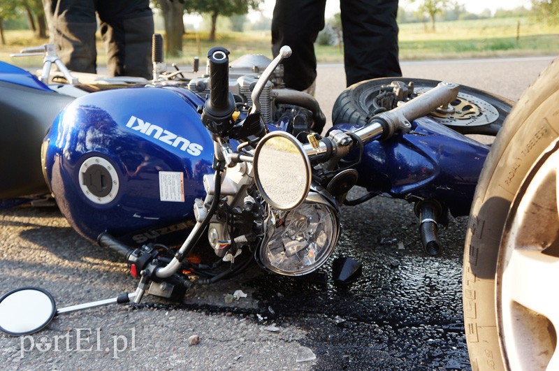 Wypadek w Kazimierzowie: ranny motocyklista w szpitalu zdjęcie nr 91960