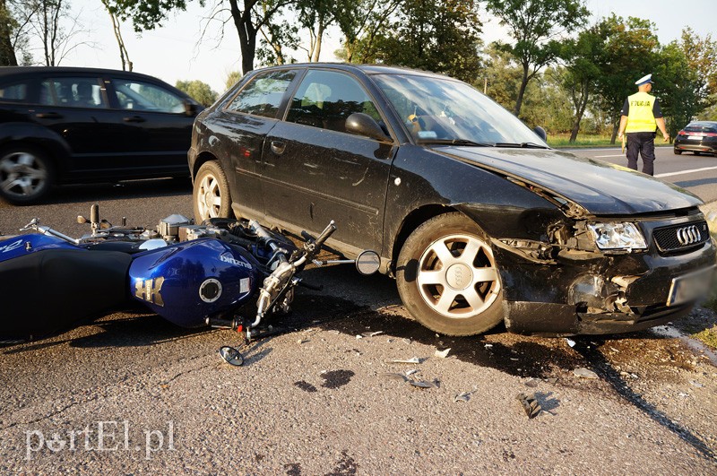 Wypadek w Kazimierzowie: ranny motocyklista w szpitalu zdjęcie nr 91953