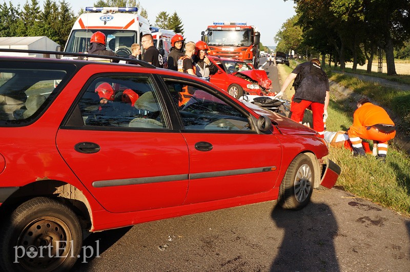 Wypadek w Kazimierzowie. "Siódemka" zablokowana zdjęcie nr 92119