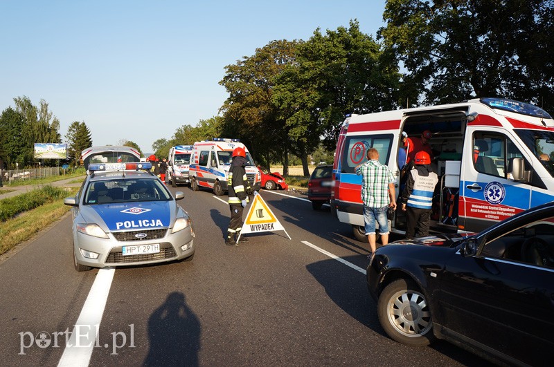 Wypadek w Kazimierzowie. "Siódemka" zablokowana zdjęcie nr 92123
