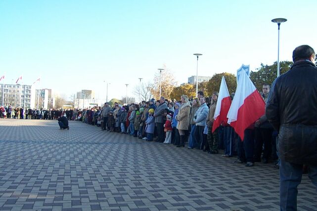 Obchody Święta Niepodległości obserwowało wielu elblążan.
