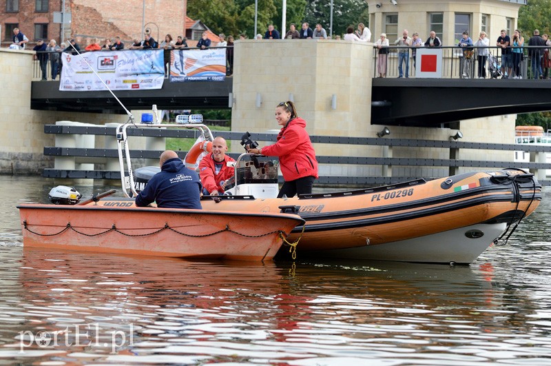 Pływają aż miło. Kibice nie zawiedli zdjęcie nr 92556