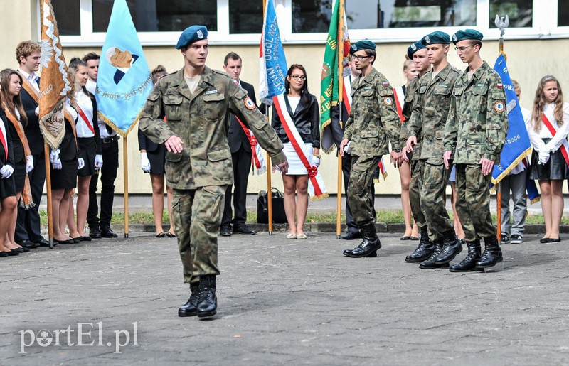 Uroczysta inauguracja roku szkolnego  zdjęcie nr 93360