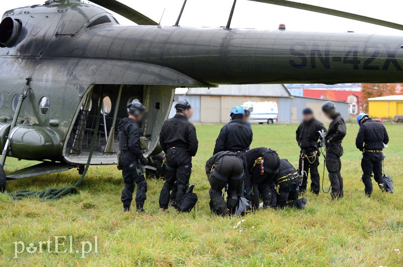 Przygotowania do ćwiczeń antyterrorystycznych zdjęcie nr 95430