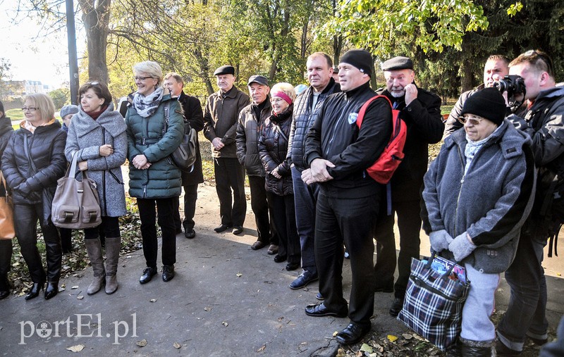 Seniorzy już ćwiczą w Ogrodzie Zdrowia zdjęcie nr 95873