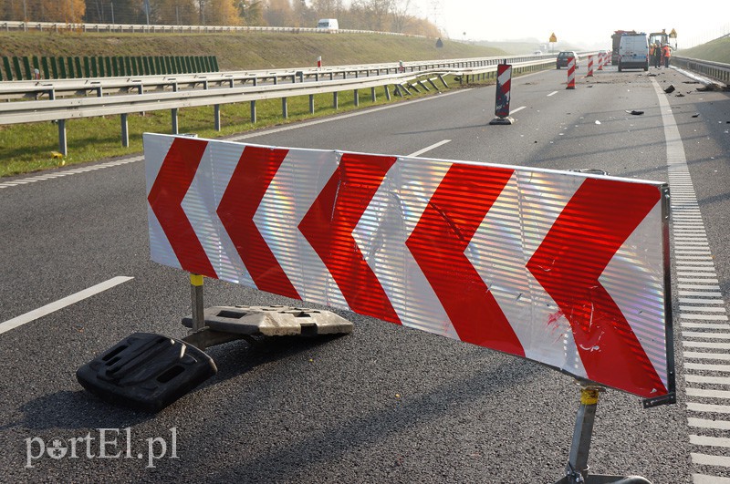 S7: dachowanie po uderzeniu w barierę energochłonną zdjęcie nr 96102