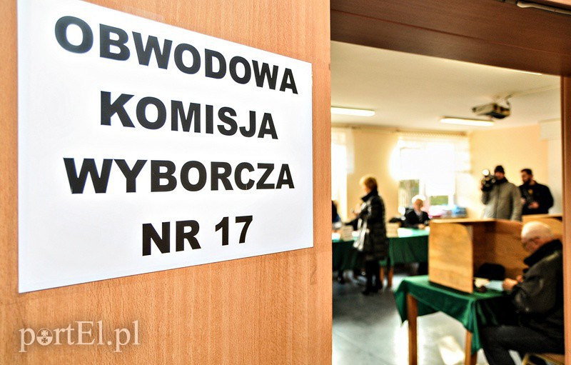 Tak przebiega głosowanie w Elblągu zdjęcie nr 96751