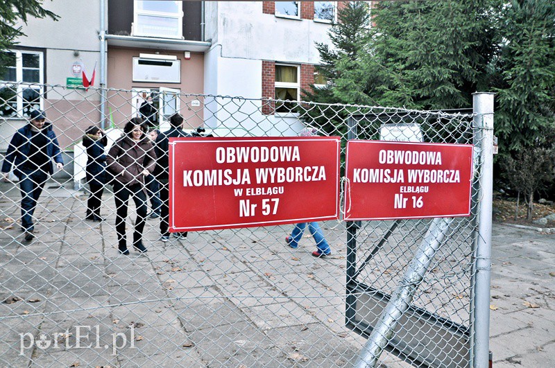 Tak przebiega głosowanie w Elblągu zdjęcie nr 96752