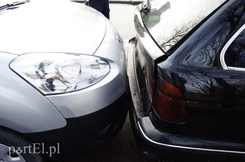 Efekt domina przy hali CSB zdjęcie nr 97069