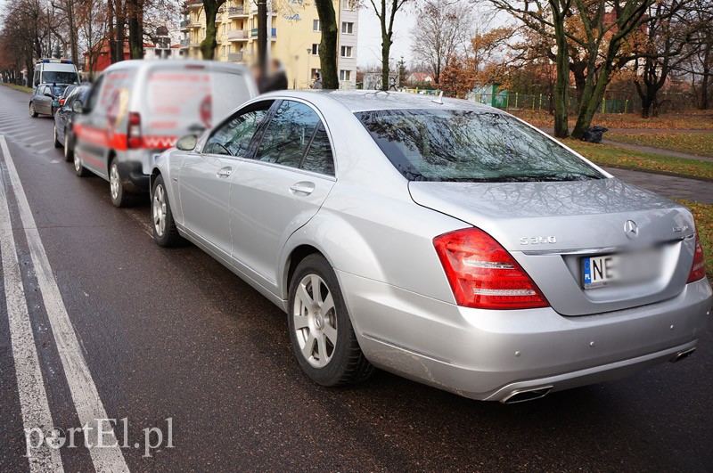 Efekt domina przy hali CSB zdjęcie nr 97064