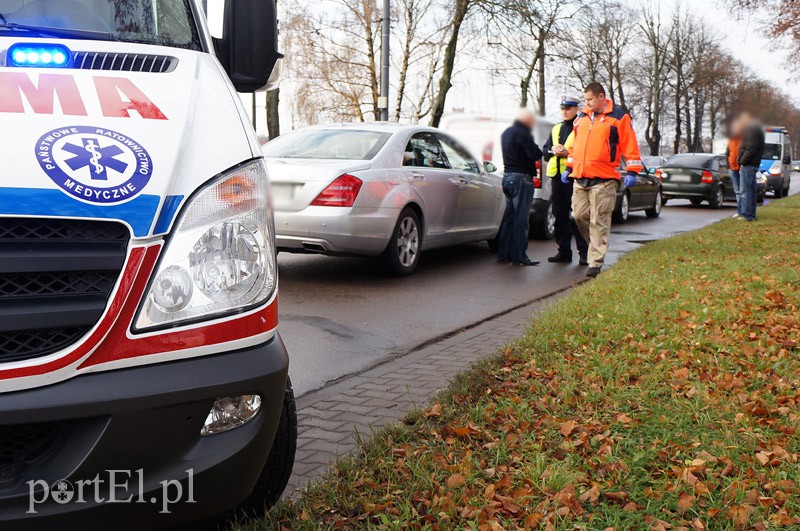 Efekt domina przy hali CSB zdjęcie nr 97063