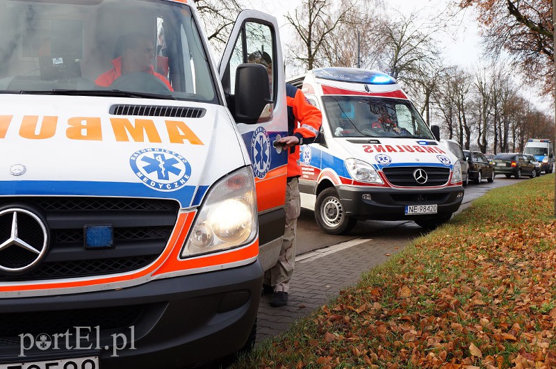 Efekt domina przy hali CSB zdjęcie nr 97067