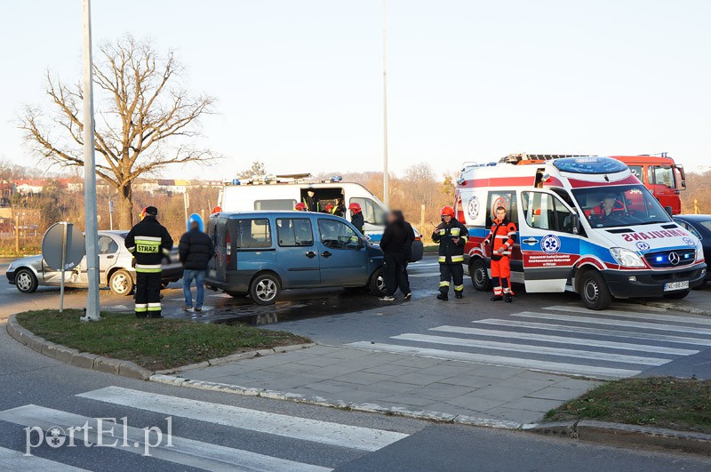 Zderzenie na skrzyżowaniu Łęczycka-Grottgera-Rawska zdjęcie nr 97458