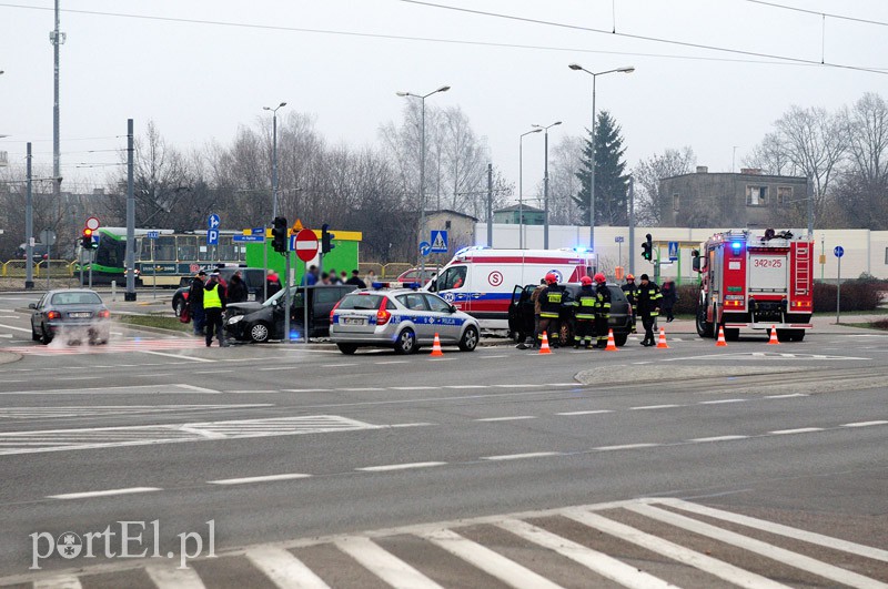 Ogólna-Legionów: wypadek na skrzyżowaniu zdjęcie nr 97630