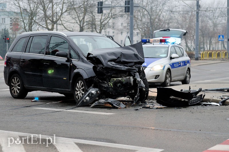 Ogólna-Legionów: wypadek na skrzyżowaniu zdjęcie nr 97649