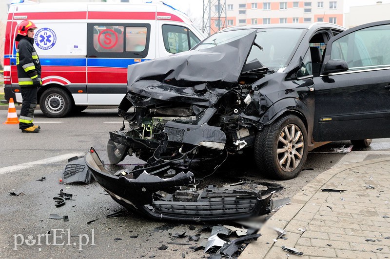 Ogólna-Legionów: wypadek na skrzyżowaniu zdjęcie nr 97640