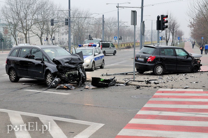 Ogólna-Legionów: wypadek na skrzyżowaniu zdjęcie nr 97648