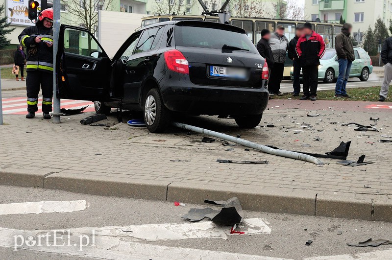 Ogólna-Legionów: wypadek na skrzyżowaniu zdjęcie nr 97641