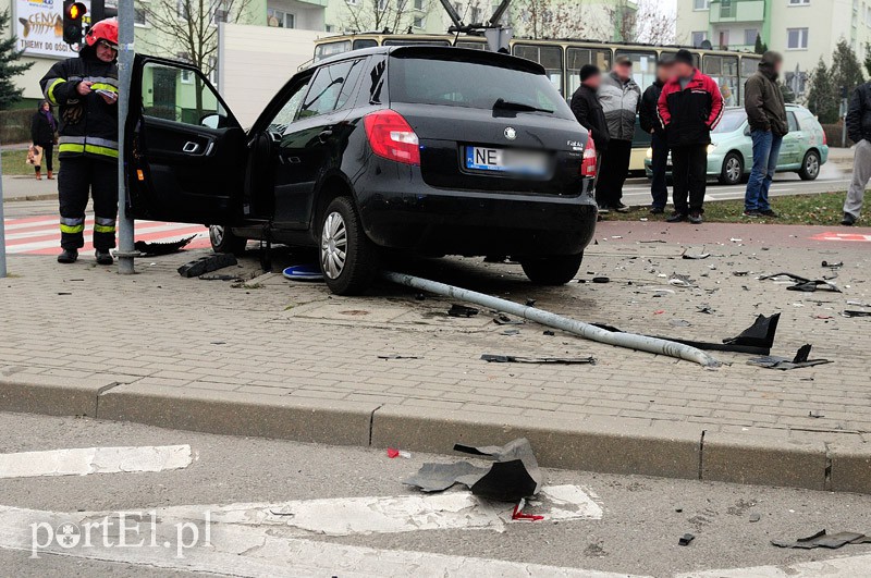 Ogólna-Legionów: wypadek na skrzyżowaniu zdjęcie nr 97641