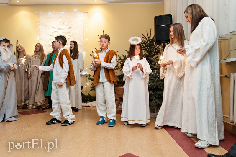 Wszyscy razem przy jednym stole zdjęcie nr 97998