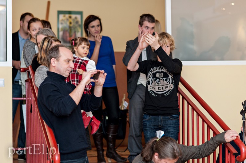 Wszyscy razem przy jednym stole zdjęcie nr 97984